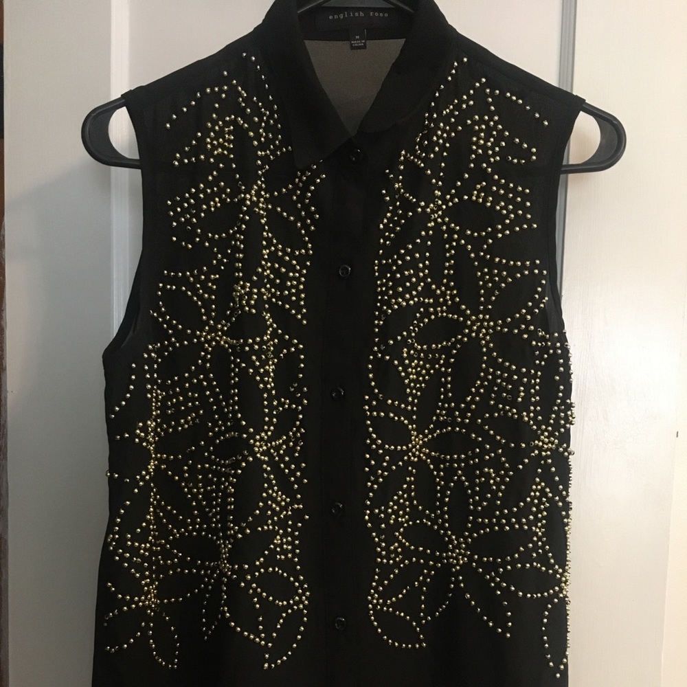 English Rose Sleeveless Top. Size Medium.